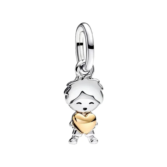 Kleiner Held – Charm Junge mit Herz
