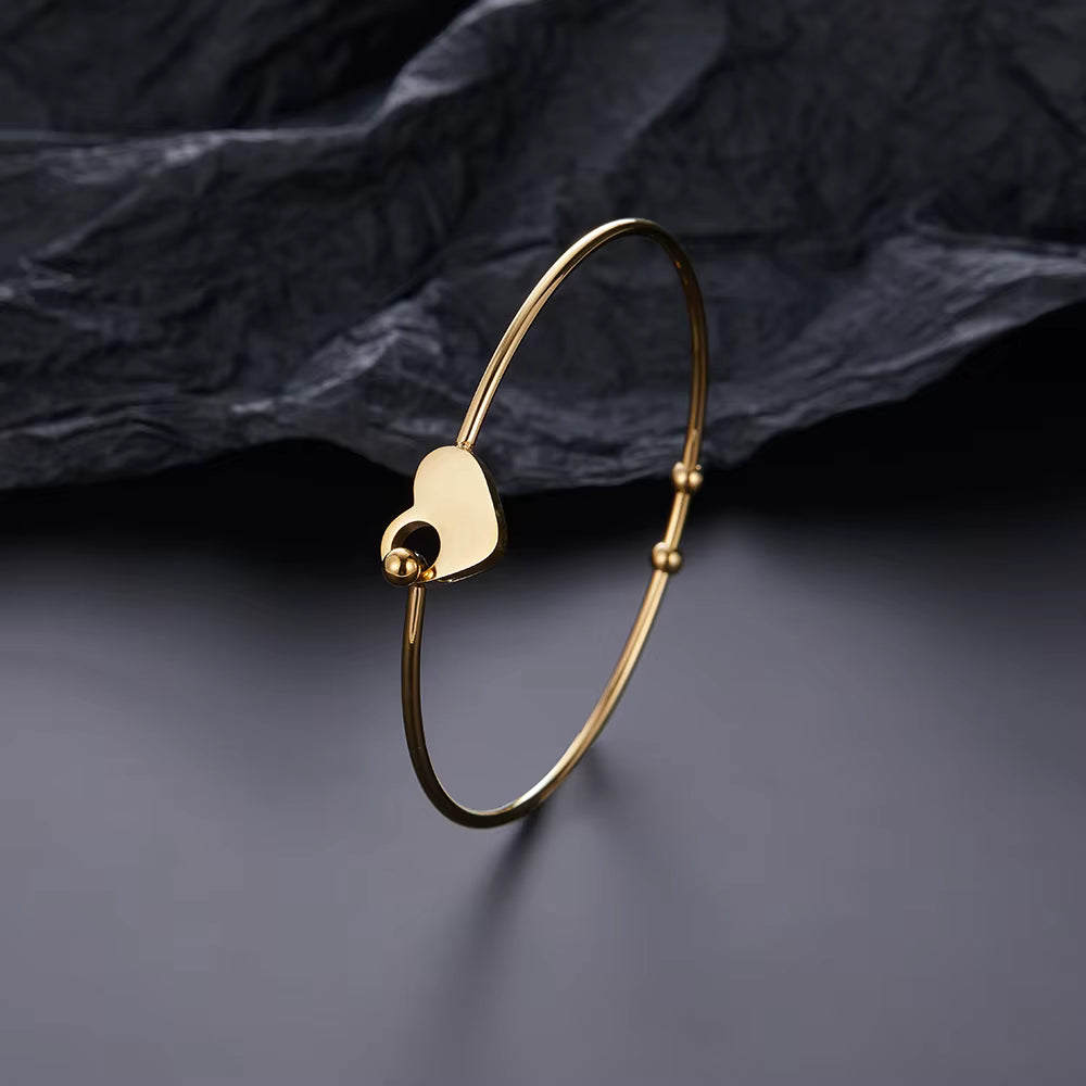 Pure Love – Herz-Armreif in Gold